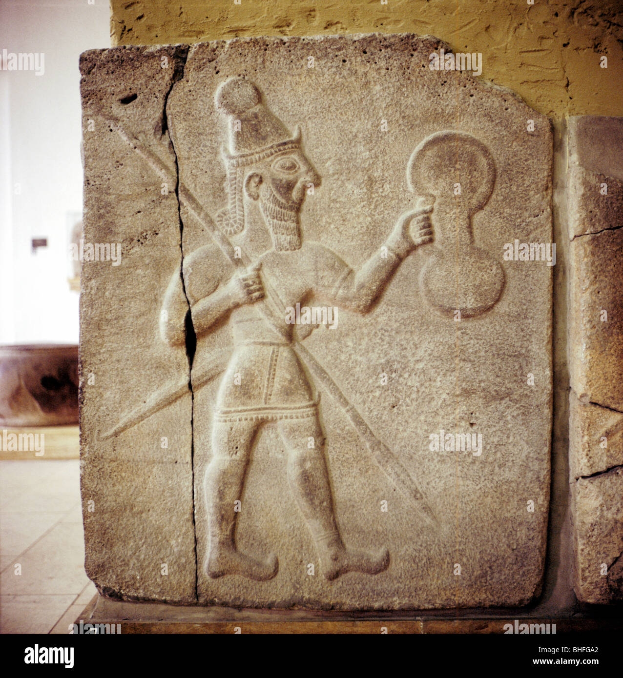 Assyrian Weapons Hi res Stock Photography And Images Alamy